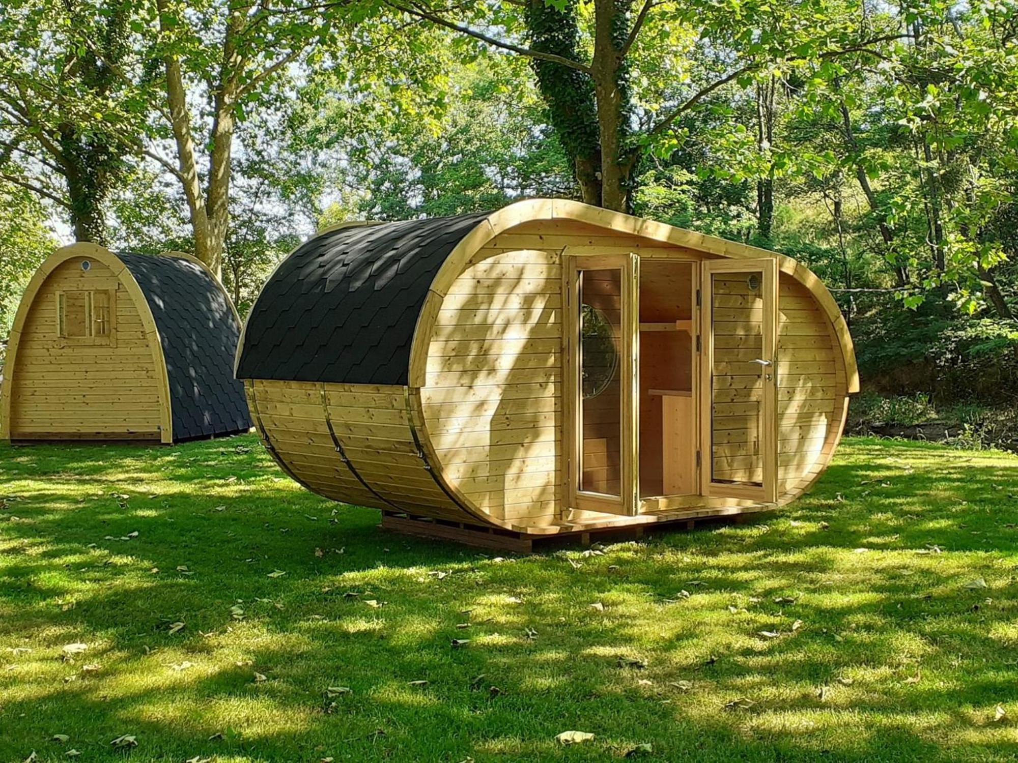 Camping De La Bageasse Brioude Exteriör bild