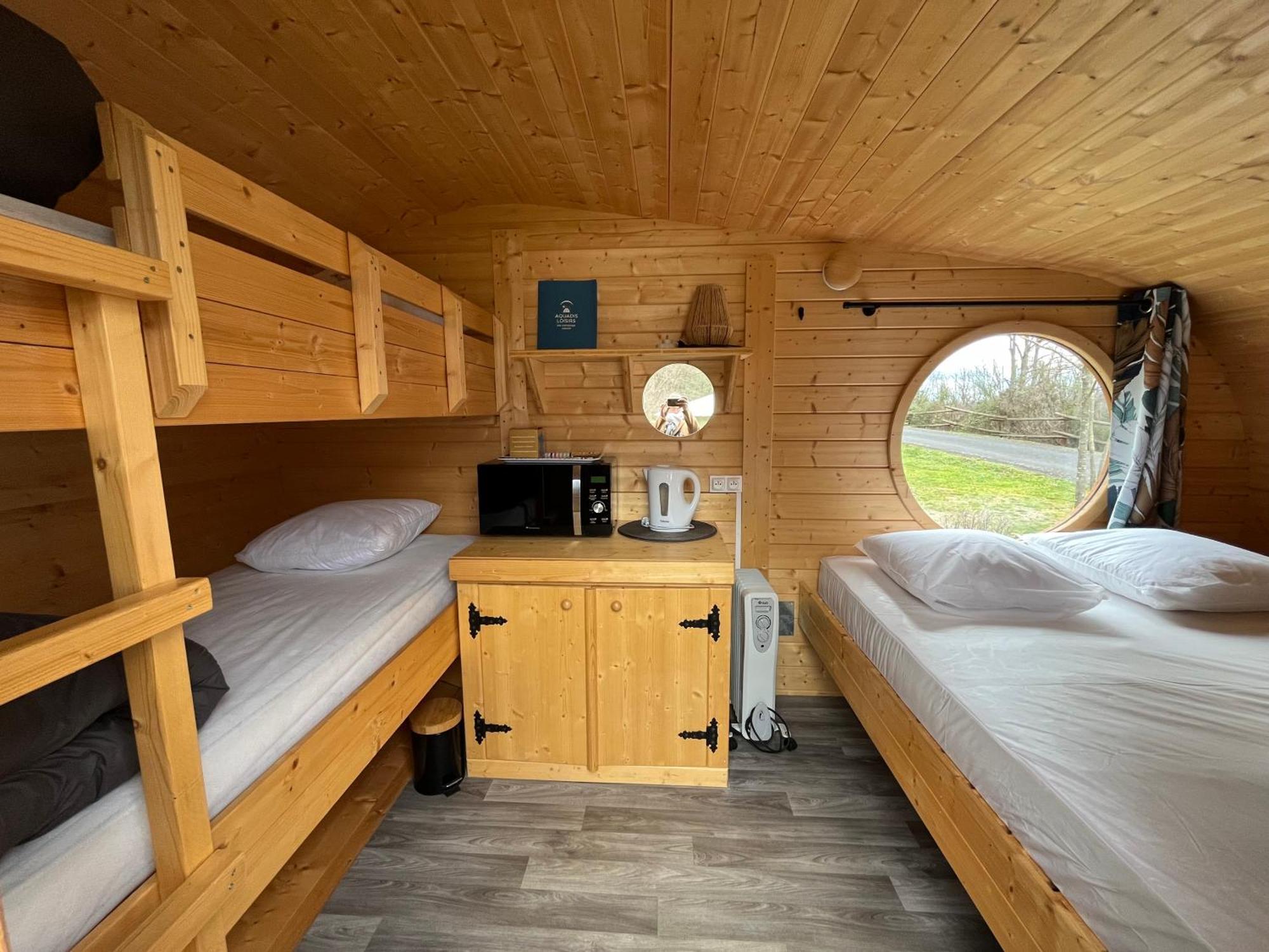 Camping De La Bageasse Brioude Exteriör bild